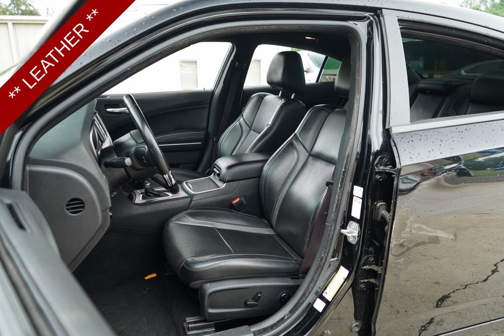 Used 2021 Dodge Charger SXT w/ Leather Interior Group RWD image 7