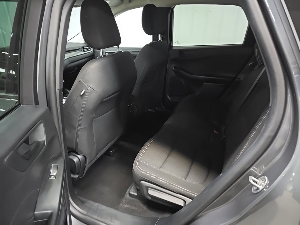 Certified 2025 Ford Escape Active AWD/4WD image 31