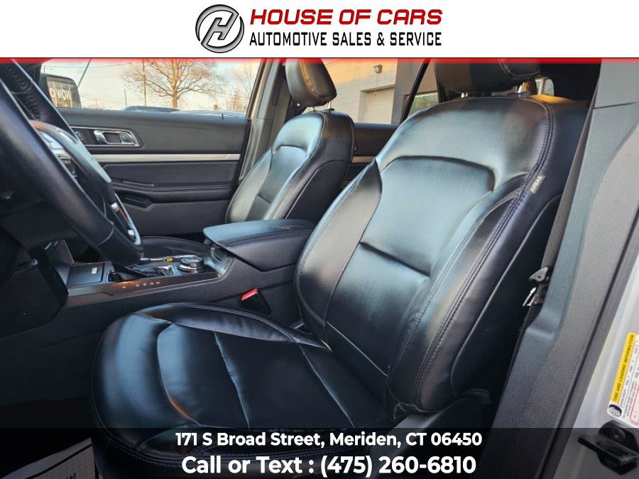 Used 2019 Ford Explorer XLT w/ Equipment Group 202A AWD/4WD image 36