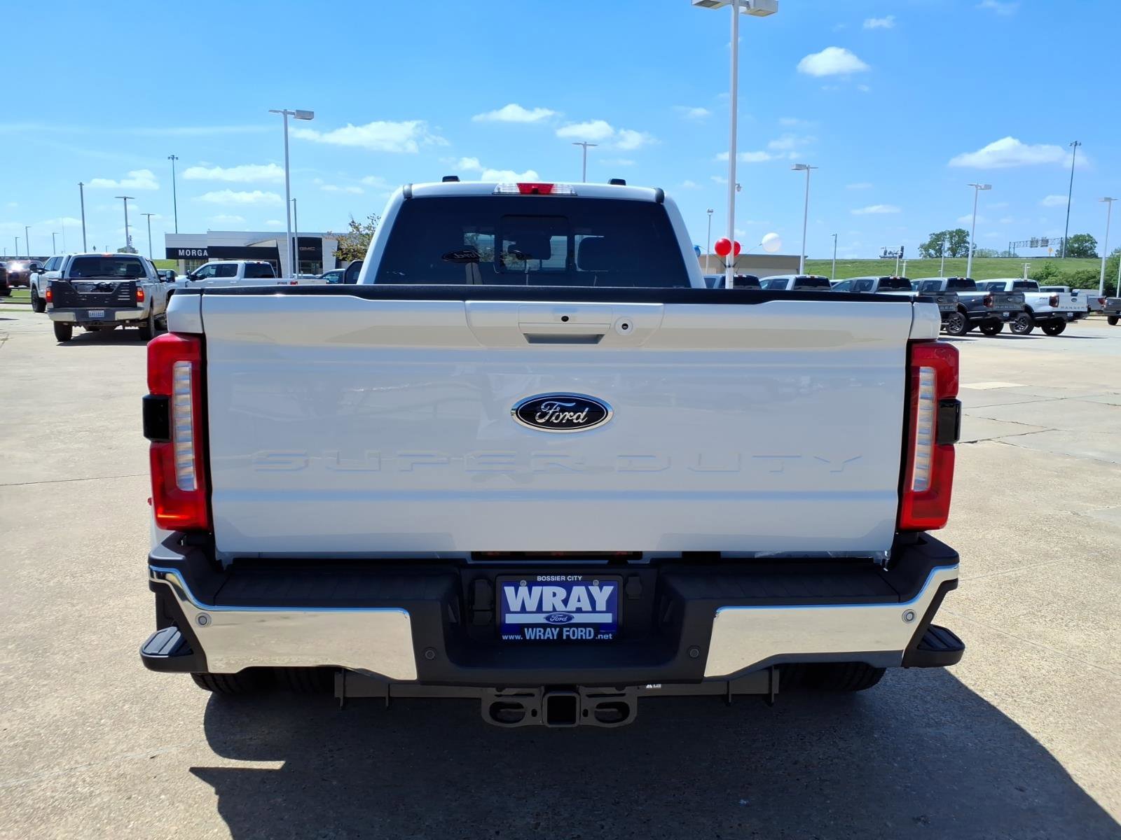 New 2026 Ford F350 4x4 Crew Cab DRW Super Duty image 3