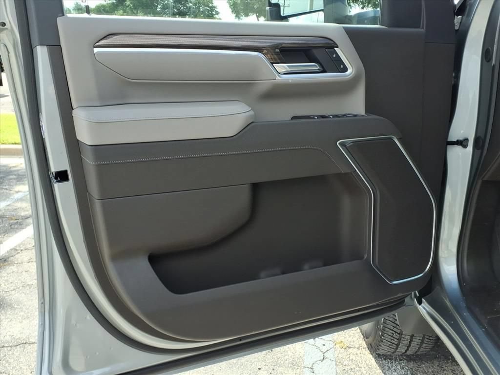 New 2026 Chevrolet Silverado 2500 LT w/ Safety Package AWD/4WD image 14