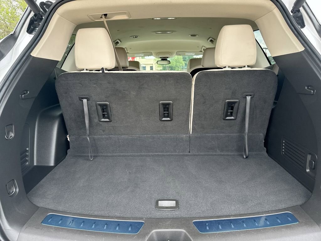 Used 2022 Buick Enclave Essence w/ LPO, Touring Package FWD image 35