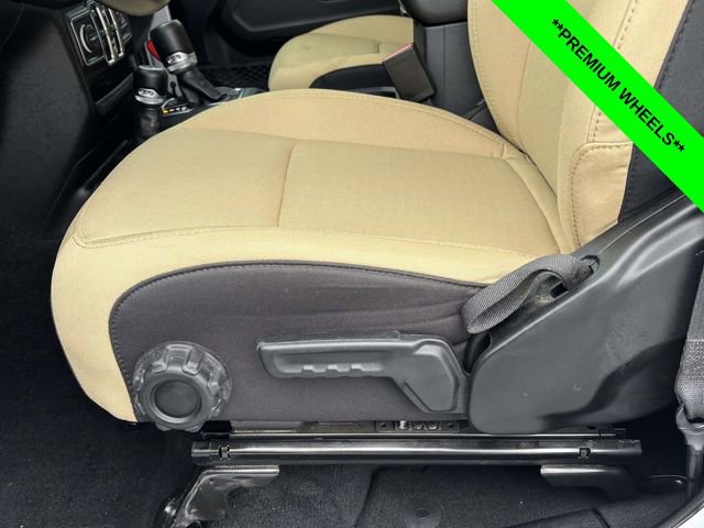 Used 2023 Jeep Wrangler Willys image 5