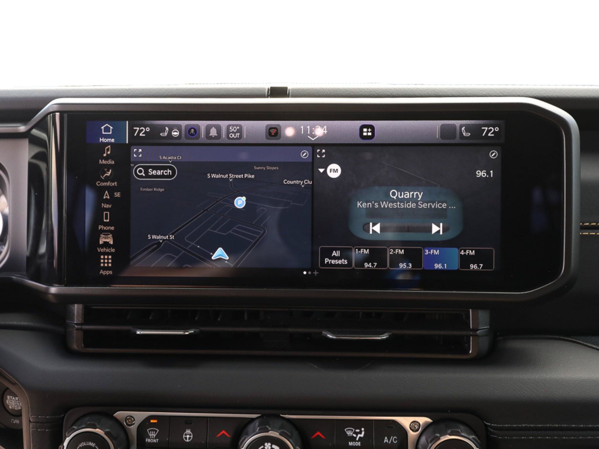 Used 2026 Jeep Wrangler Unlimited Sahara AWD/4WD image 16