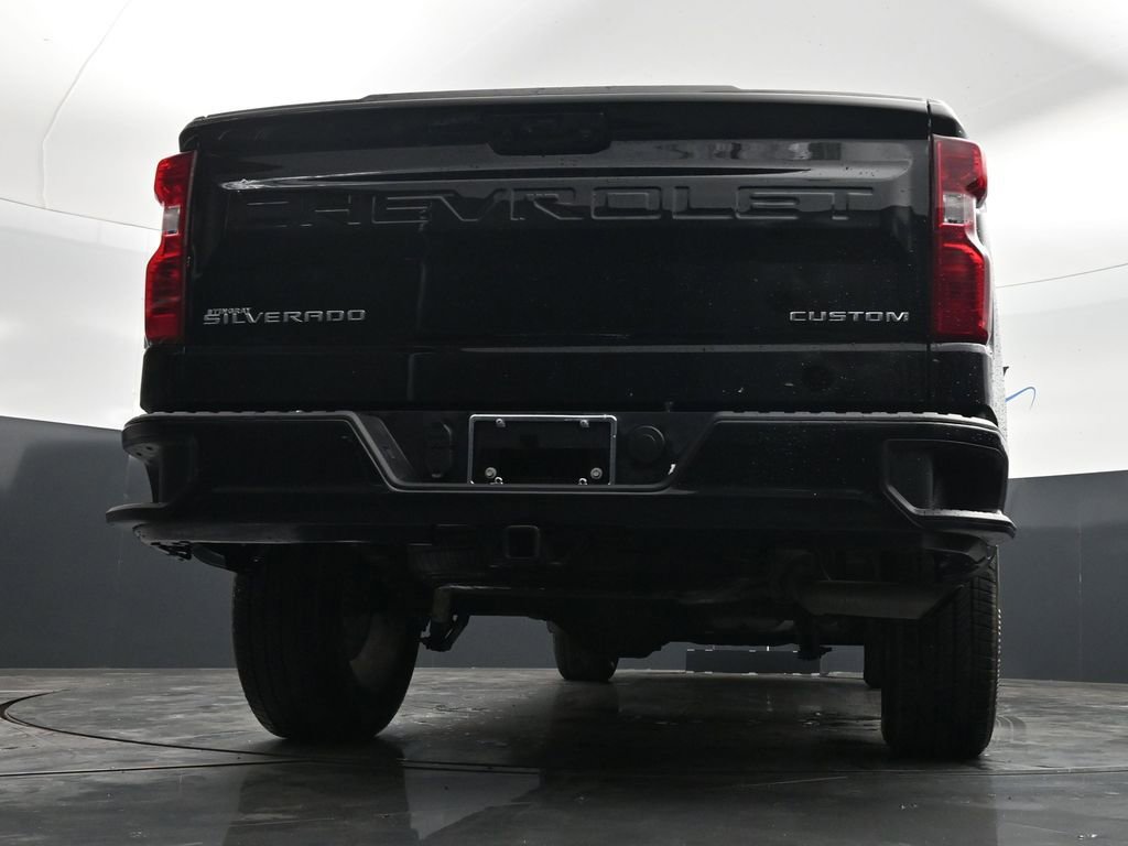 Used 2025 Chevrolet Silverado 1500 Custom RWD image 31