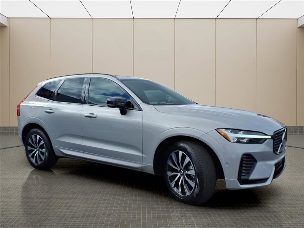 Used 2024 Volvo XC60 B5 Plus image 21