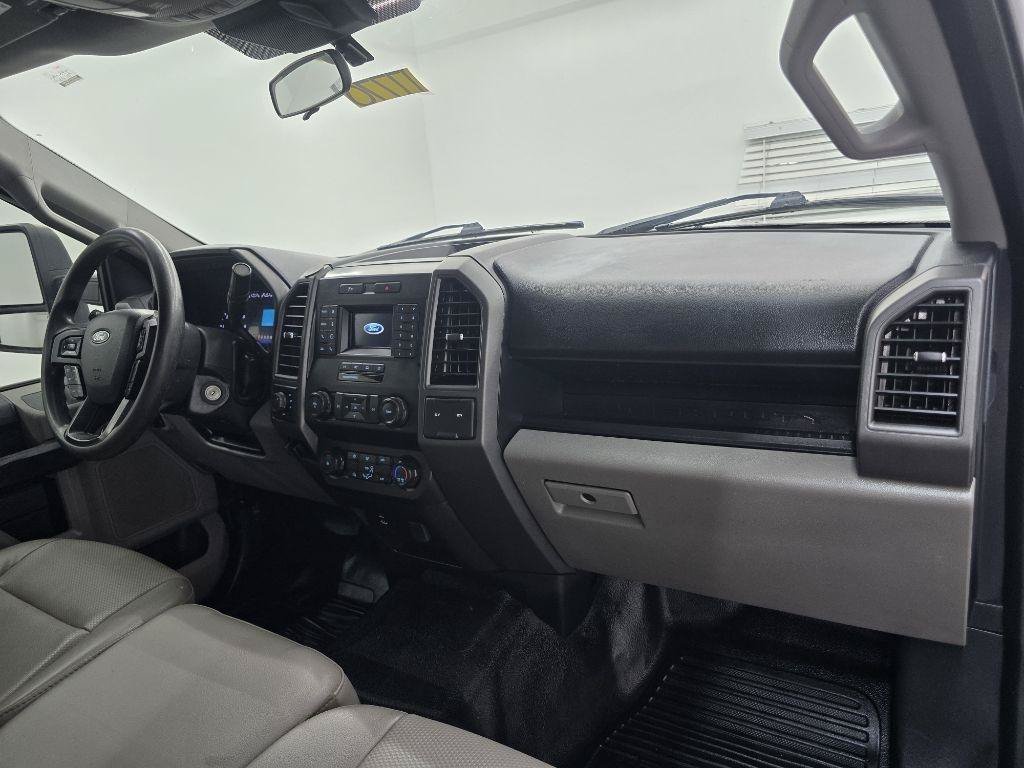 Used 2022 Ford F250 XL w/ STX Appearance Package AWD/4WD image 15