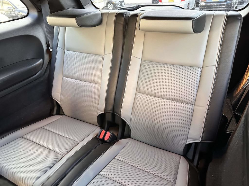 Used 2022 Dodge Durango R/T w/ Blacktop Package AWD/4WD image 18