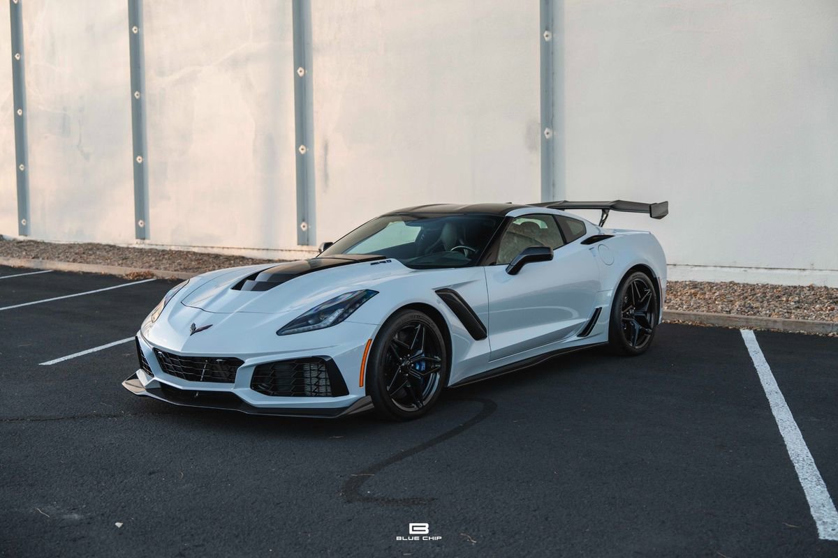Used 2019 Chevrolet Corvette ZR1 RWD image 14