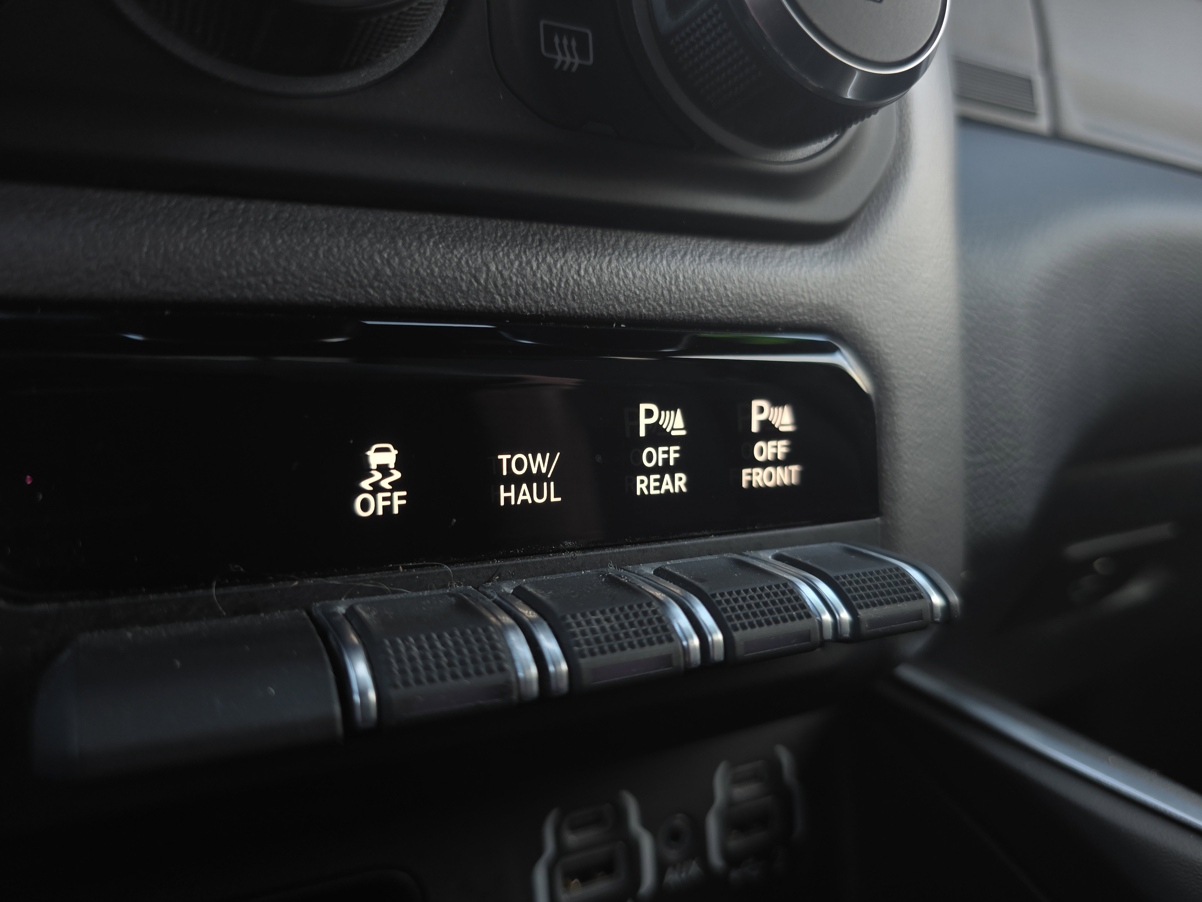 Used 2023 RAM 1500 Big Horn AWD/4WD image 29