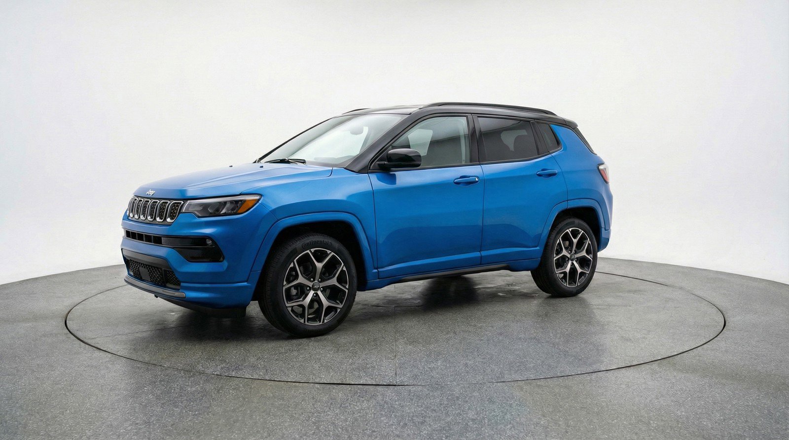 Used 2025 Jeep Compass Limited AWD/4WD image 3