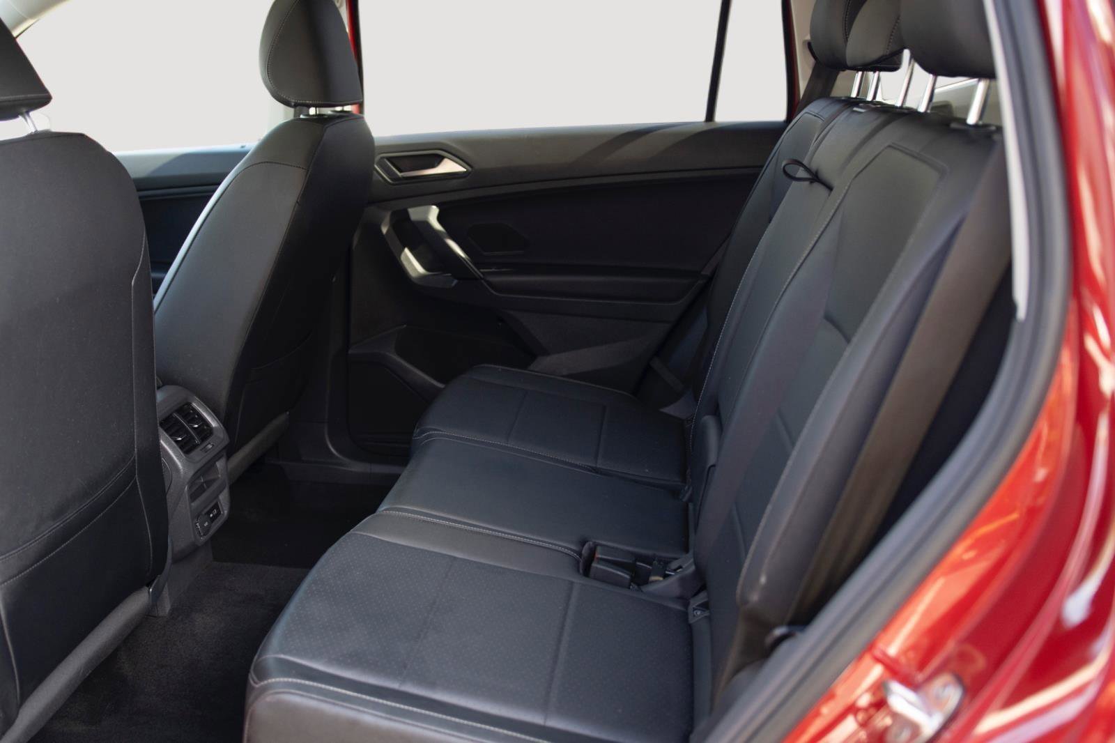 Used 2019 Volkswagen Tiguan S image 14