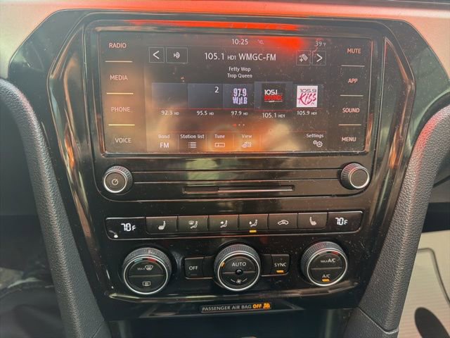 Used 2021 Volkswagen Passat 2.0T SE image 12