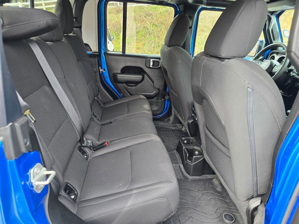 Used 2023 Jeep Gladiator Sport image 25