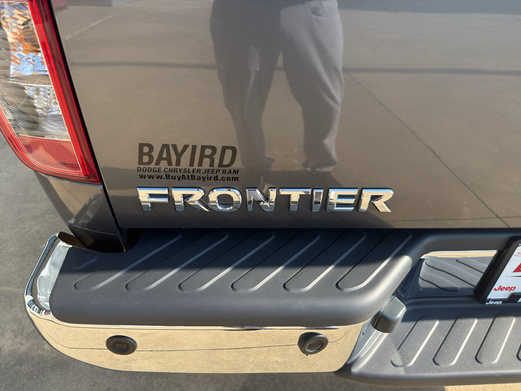 Used 2021 Nissan Frontier SV RWD image 9