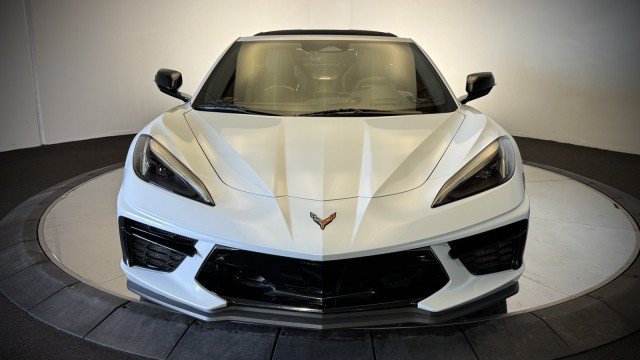Used 2024 Chevrolet Corvette Stingray Premium Cpe w/ Z51 Performance Package RWD image 19