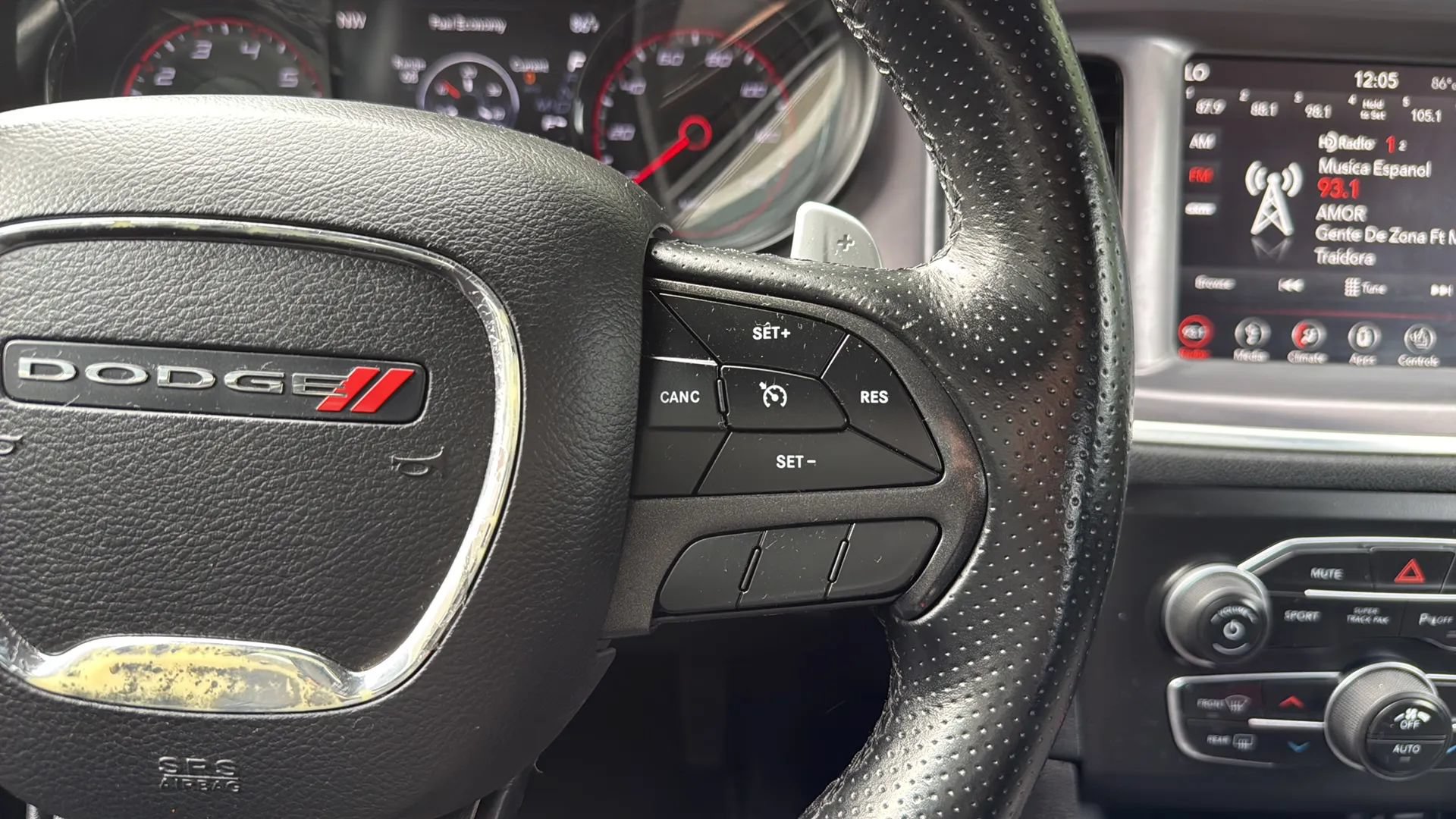 Used 2019 Dodge Charger SXT w/ Blacktop Package AWD/4WD image 25