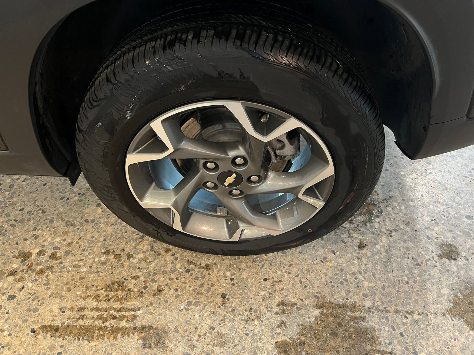 Used 2025 Chevrolet Trax LT w/ LT Convenience Package image 29