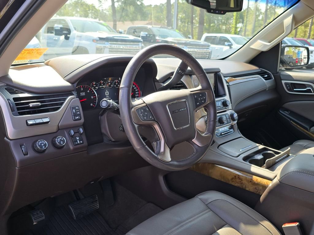 Used 2016 GMC Yukon Denali w/ Open Road Package image 16