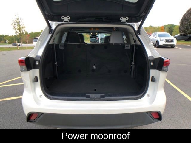 Used 2023 Toyota Highlander XLE image 23