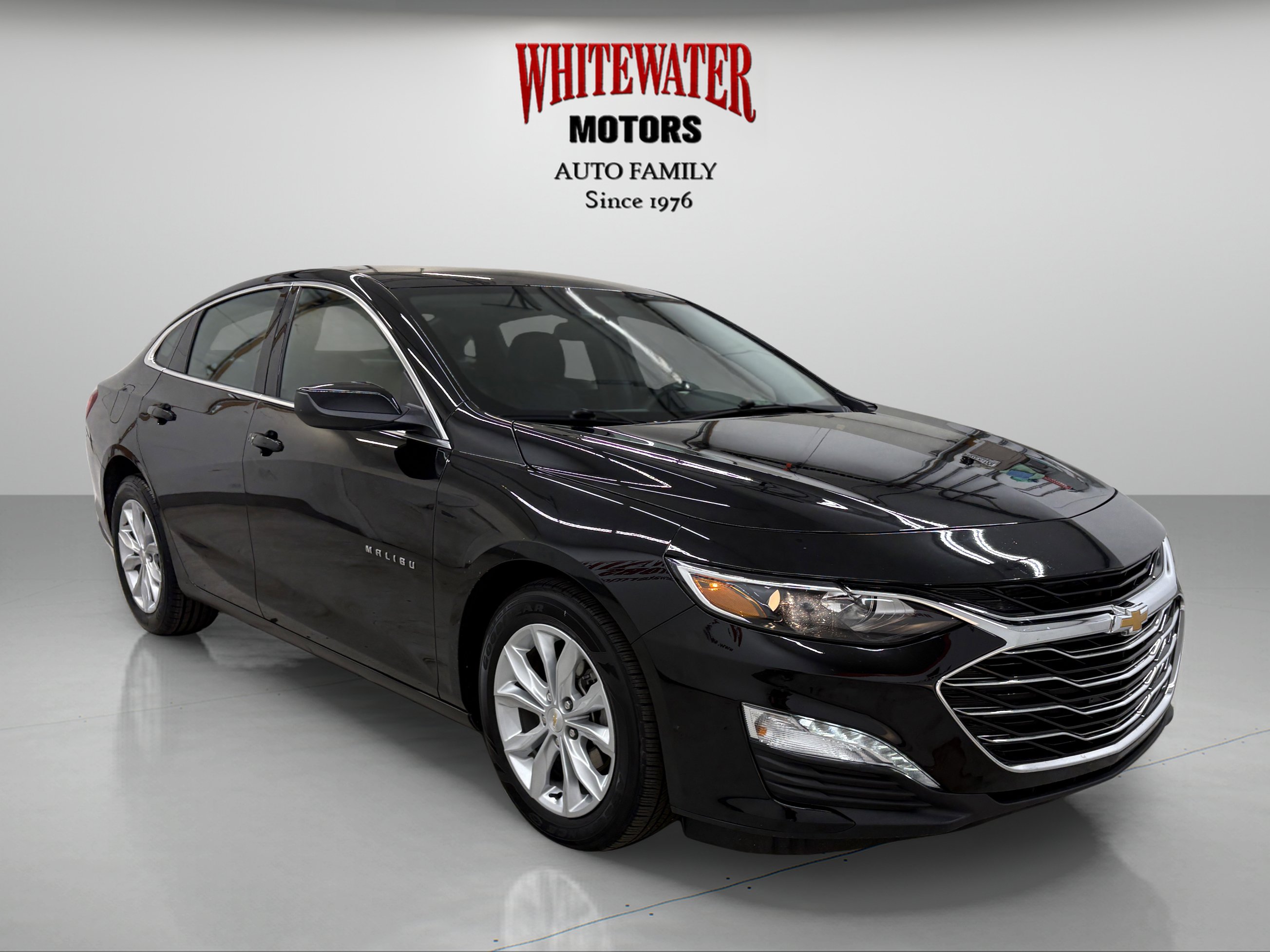 Used 2025 Chevrolet Malibu LT FWD image 5