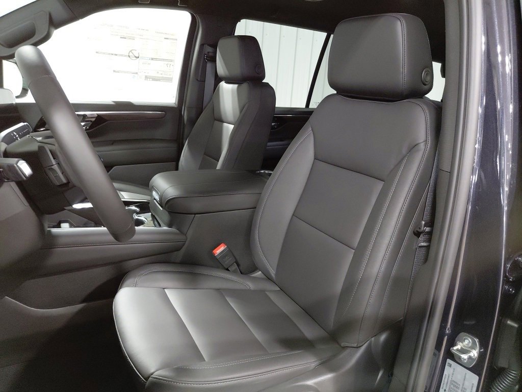 New 2026 Chevrolet Tahoe LT image 5