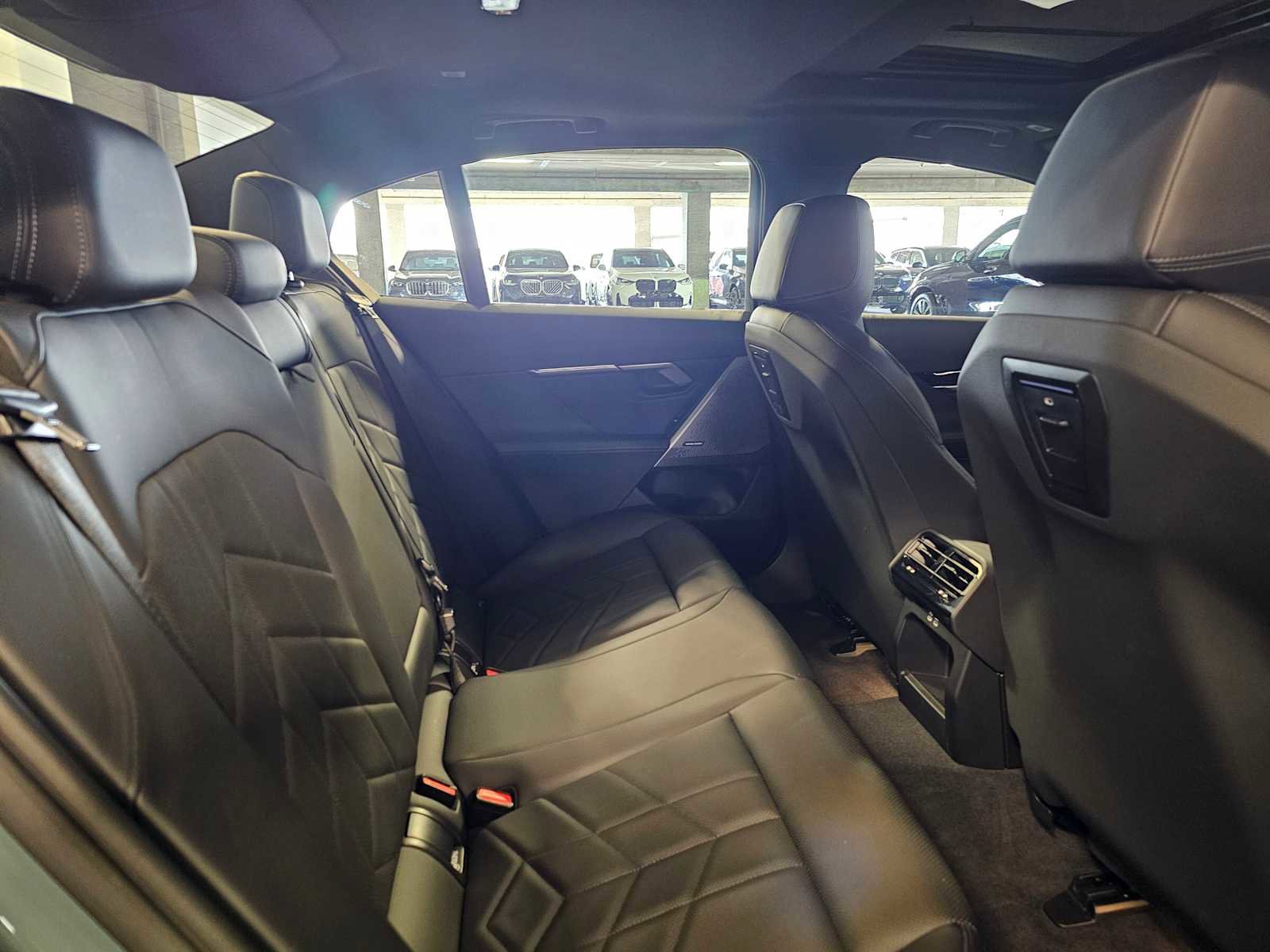 Used 2025 BMW 530i xDrive w/ M Sport Package image 35