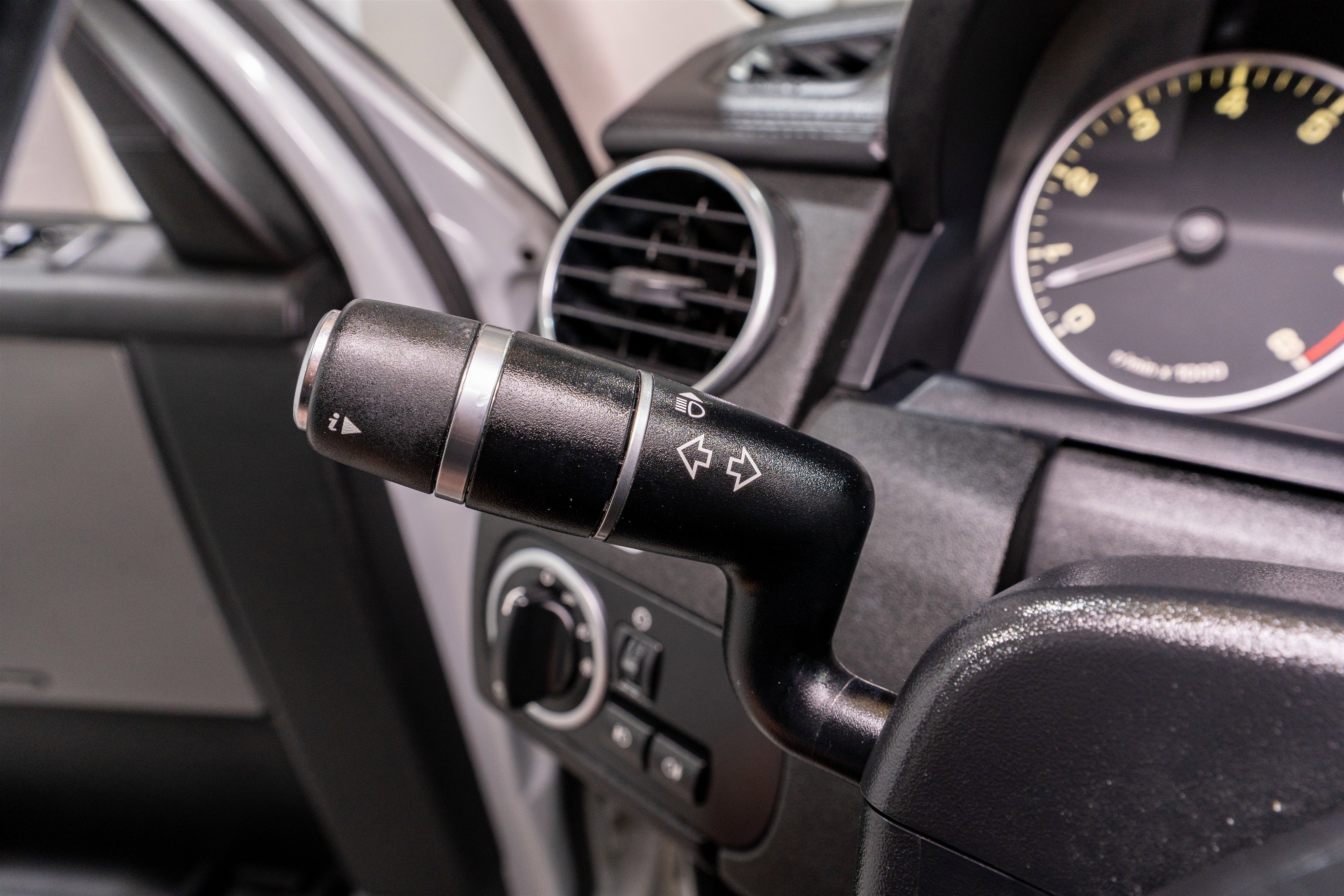 Used 2016 Land Rover LR4 HSE LUX image 32