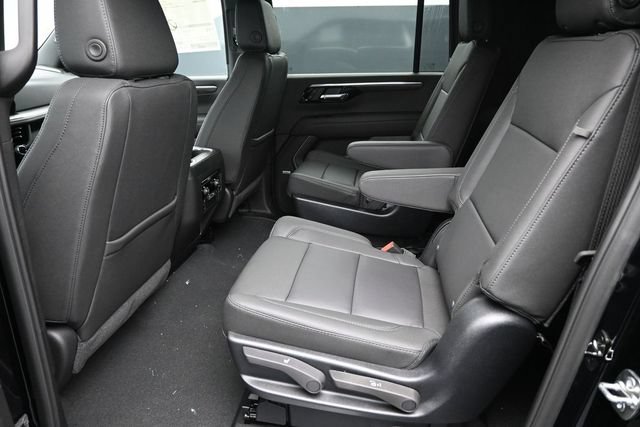 New 2026 Chevrolet Suburban LT w/ Comfort Package AWD/4WD image 23