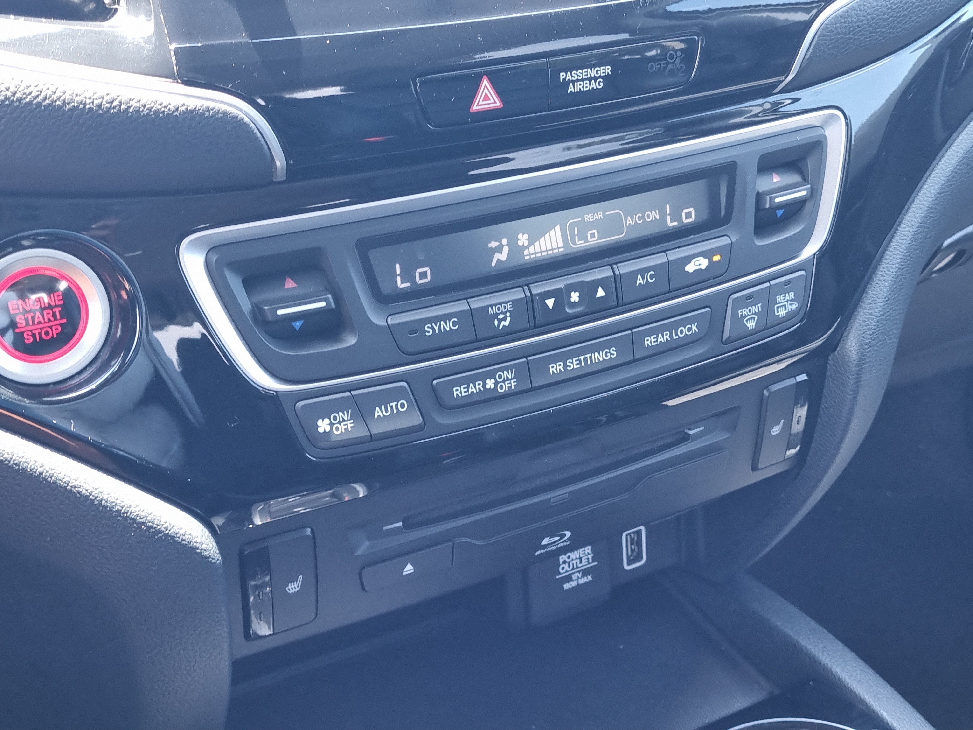 Used 2020 Honda Pilot Touring image 32