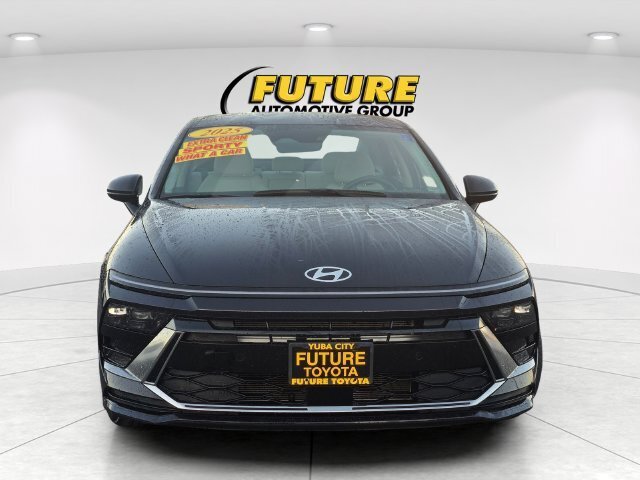 Used 2025 Hyundai Sonata SEL FWD image 2