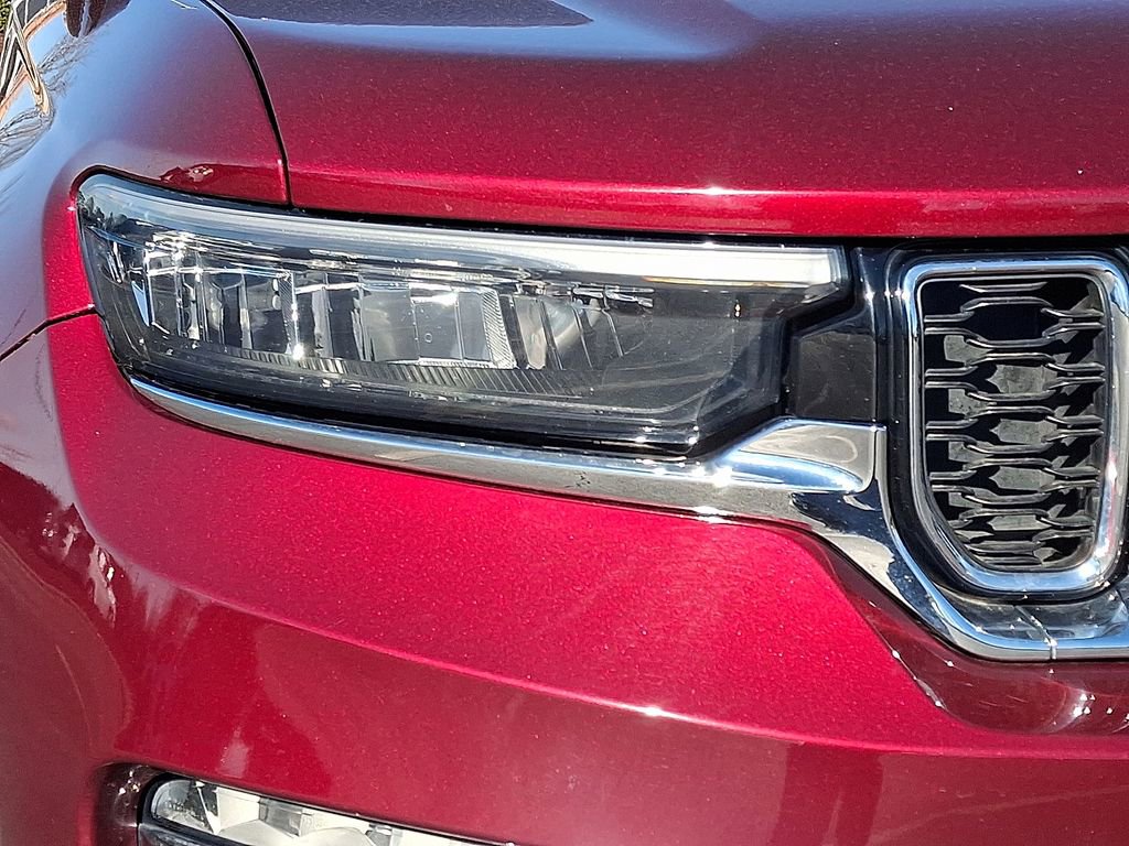 Used 2024 Jeep Grand Cherokee Limited 4xe image 9