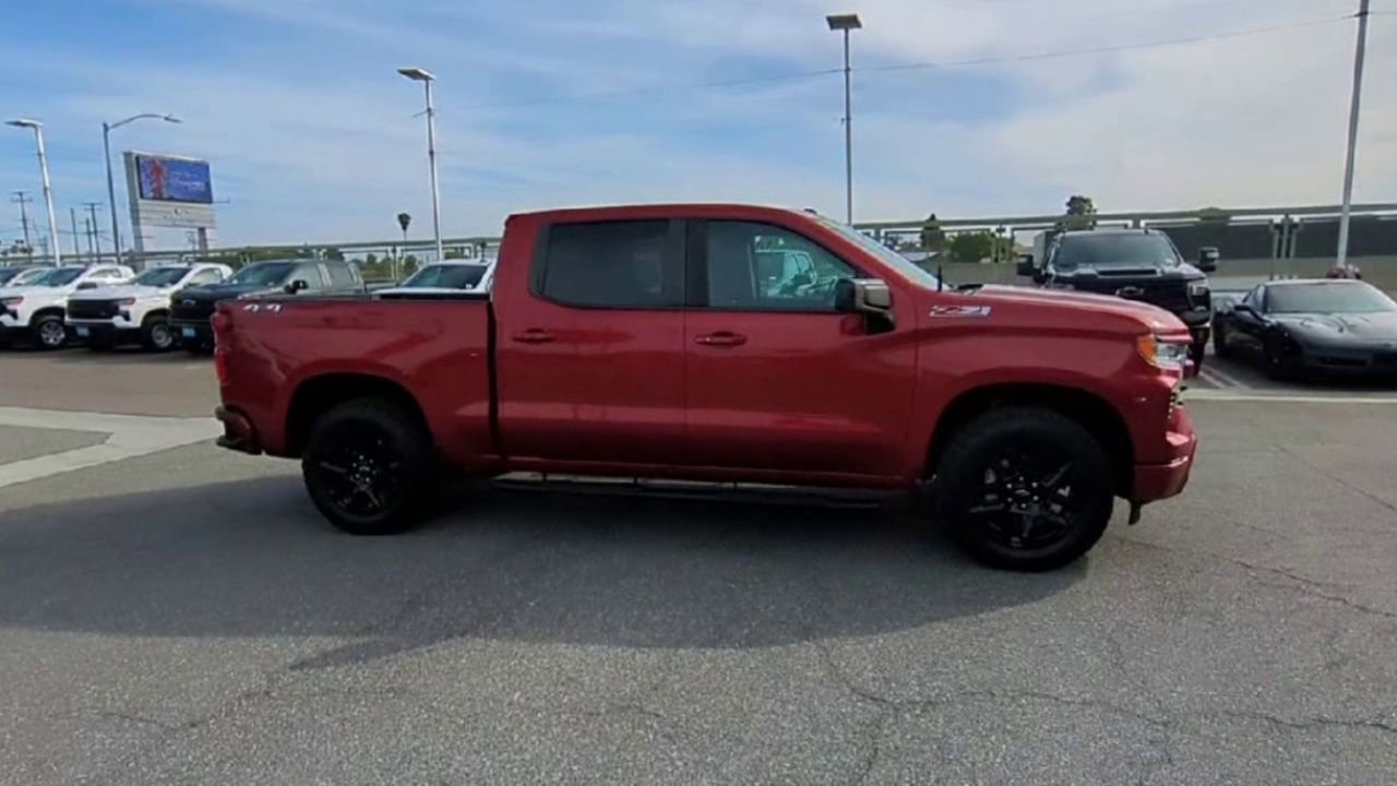 Certified 2024 Chevrolet Silverado 1500 RST AWD/4WD image 9