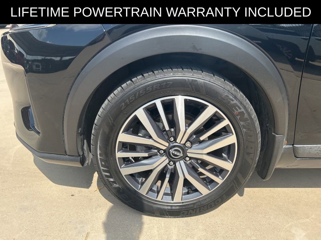 Used 2023 Nissan Kicks SV FWD image 4