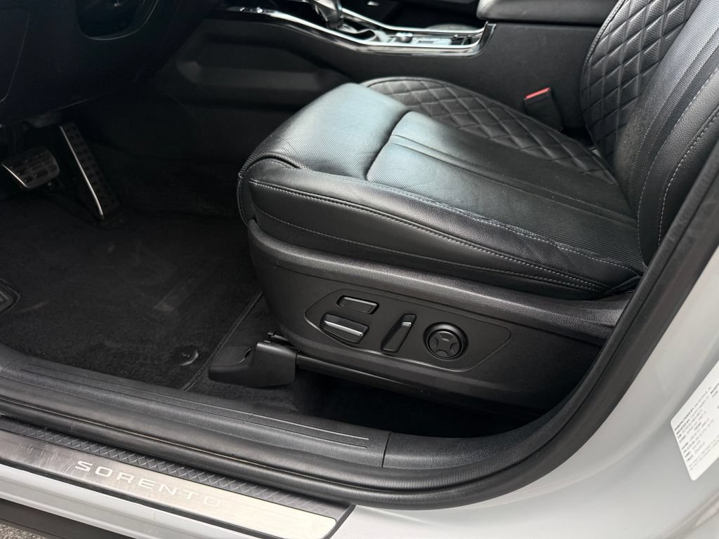 Used 2022 Kia Sorento SX Prestige AWD/4WD image 19