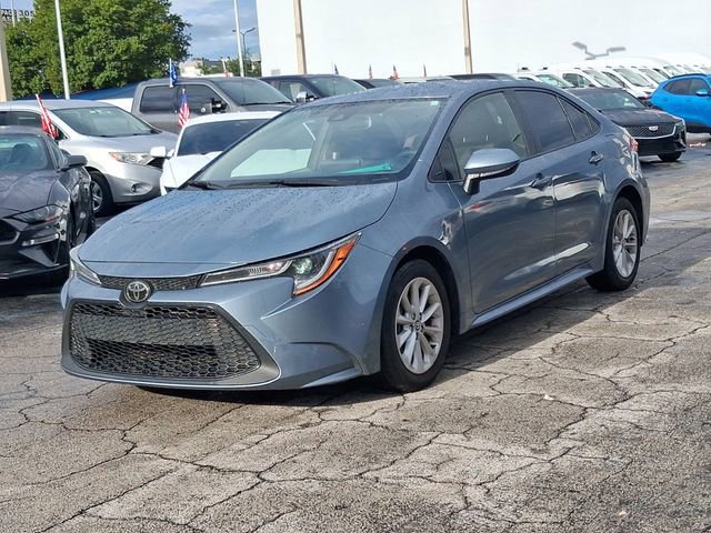 Used 2021 Toyota Corolla LE w/ LE Convenience Package FWD image 2