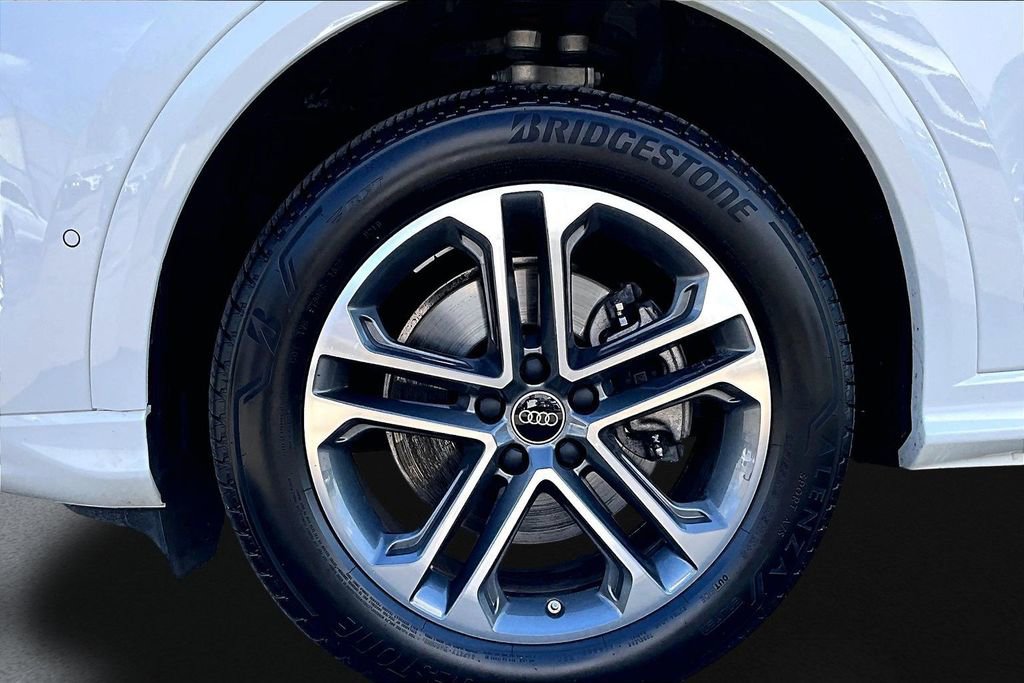 Used 2025 Audi Q5 Premium Plus w/ Premium Plus image 34