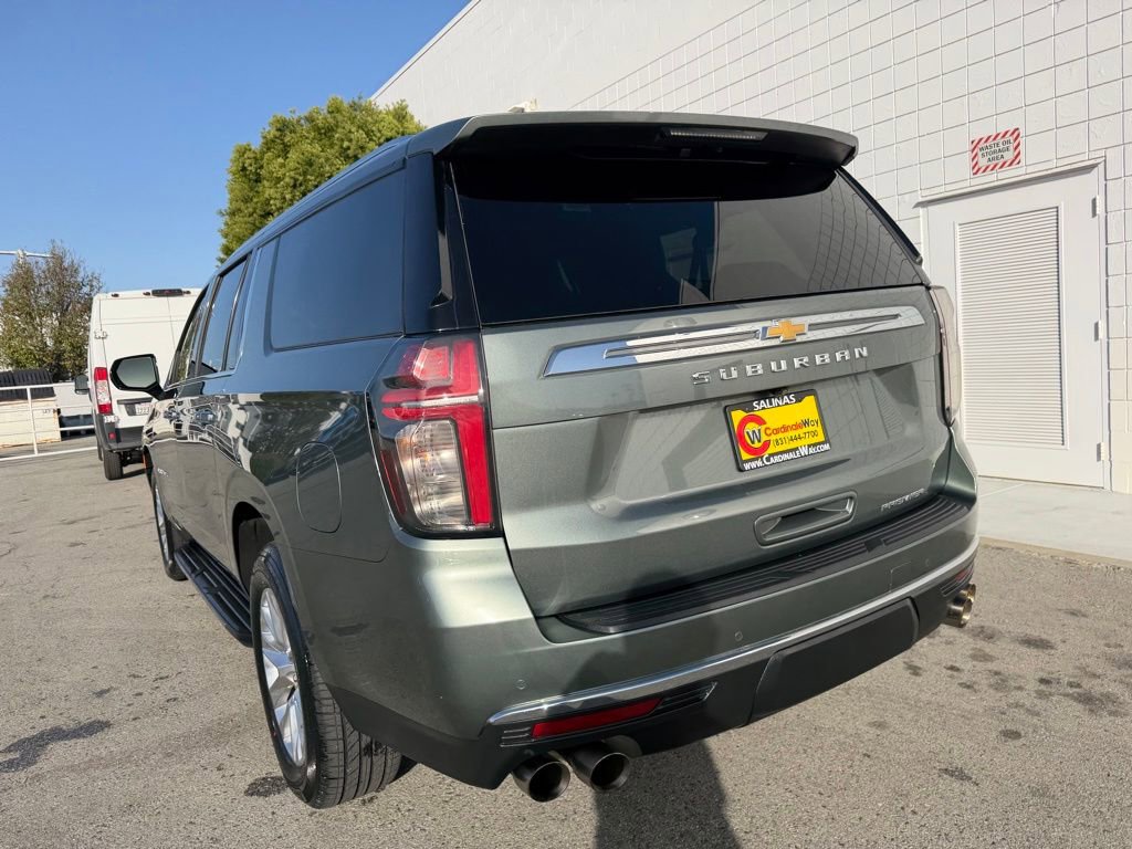 Used 2024 Chevrolet Suburban Premier image 4
