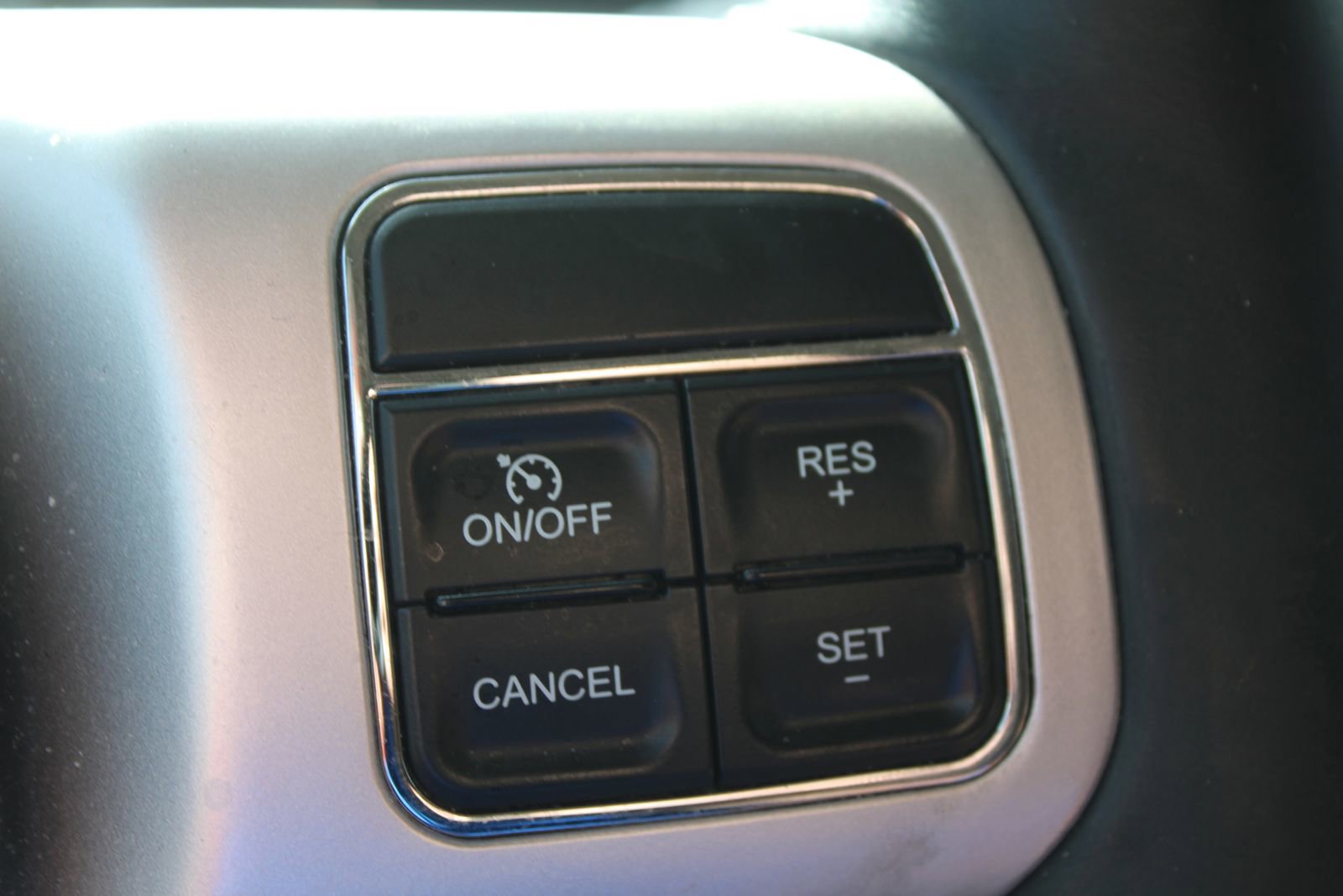 Used 2015 Jeep Compass Limited w/ Sun/Sound Group image 30