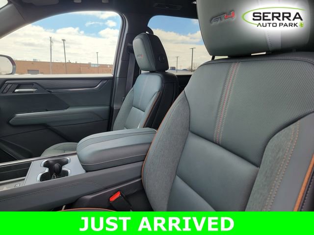 Certified 2025 GMC Acadia AT4 w/ Luxury Package image 13