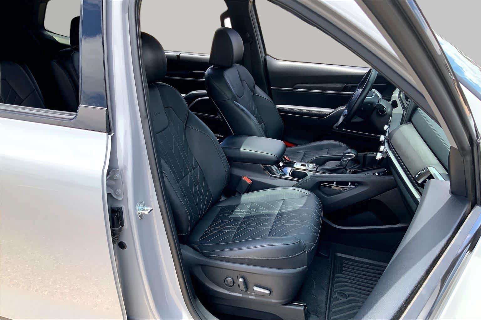 Used 2023 Kia Telluride EX X-Line AWD/4WD image 8