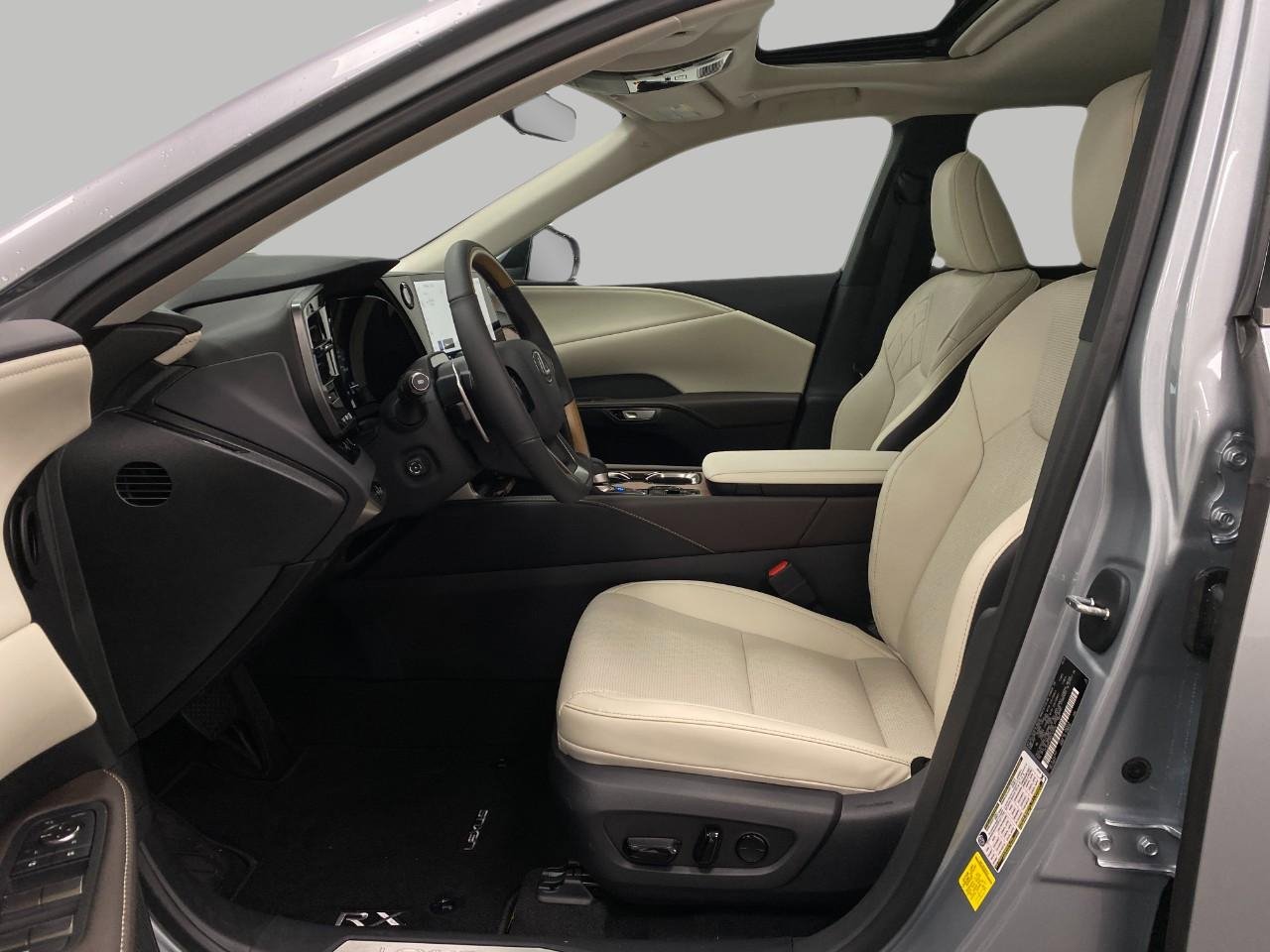 New 2025 Lexus RX 350 AWD image 30