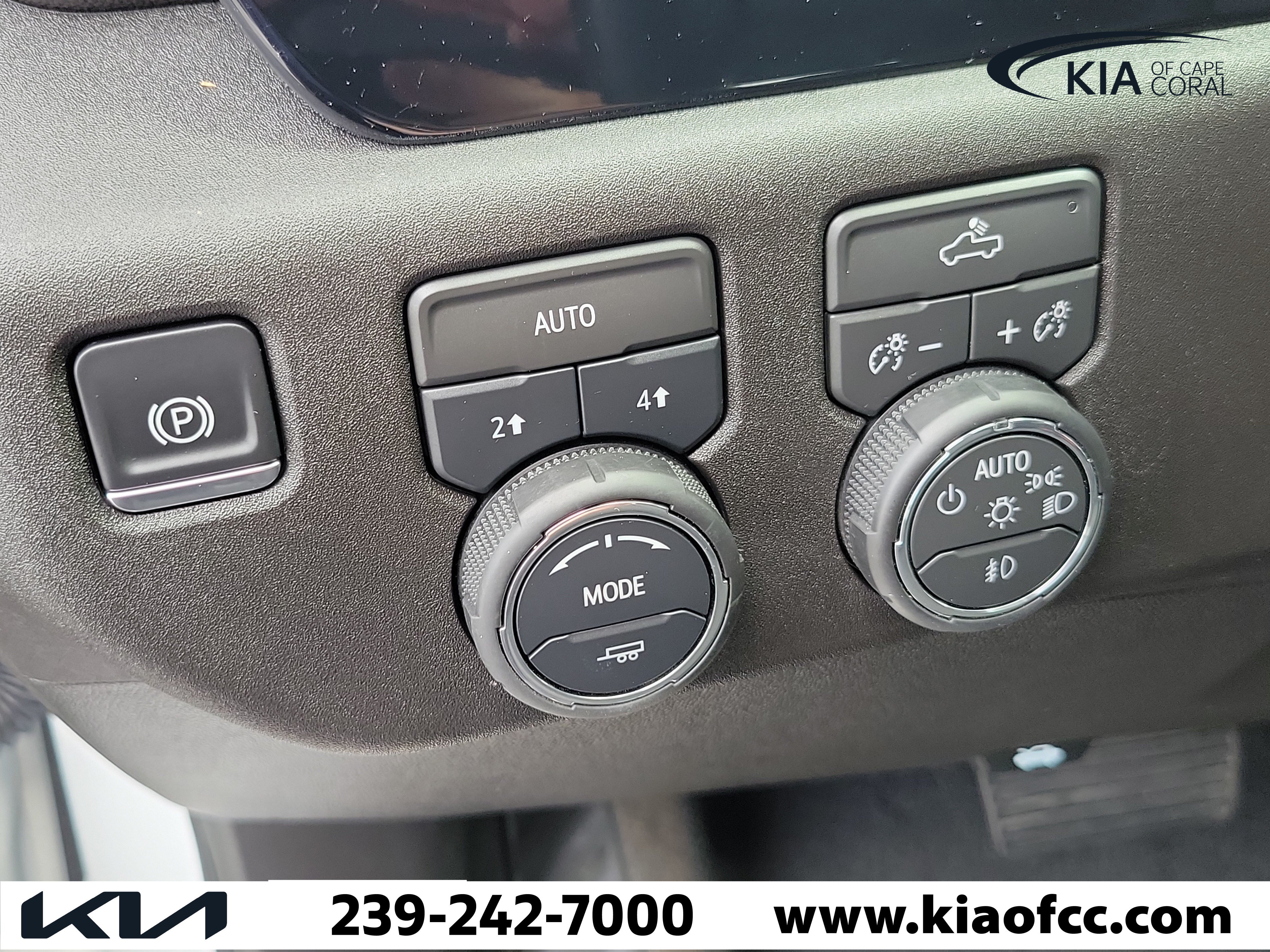 Used 2026 Chevrolet Silverado 1500 RST AWD/4WD image 23