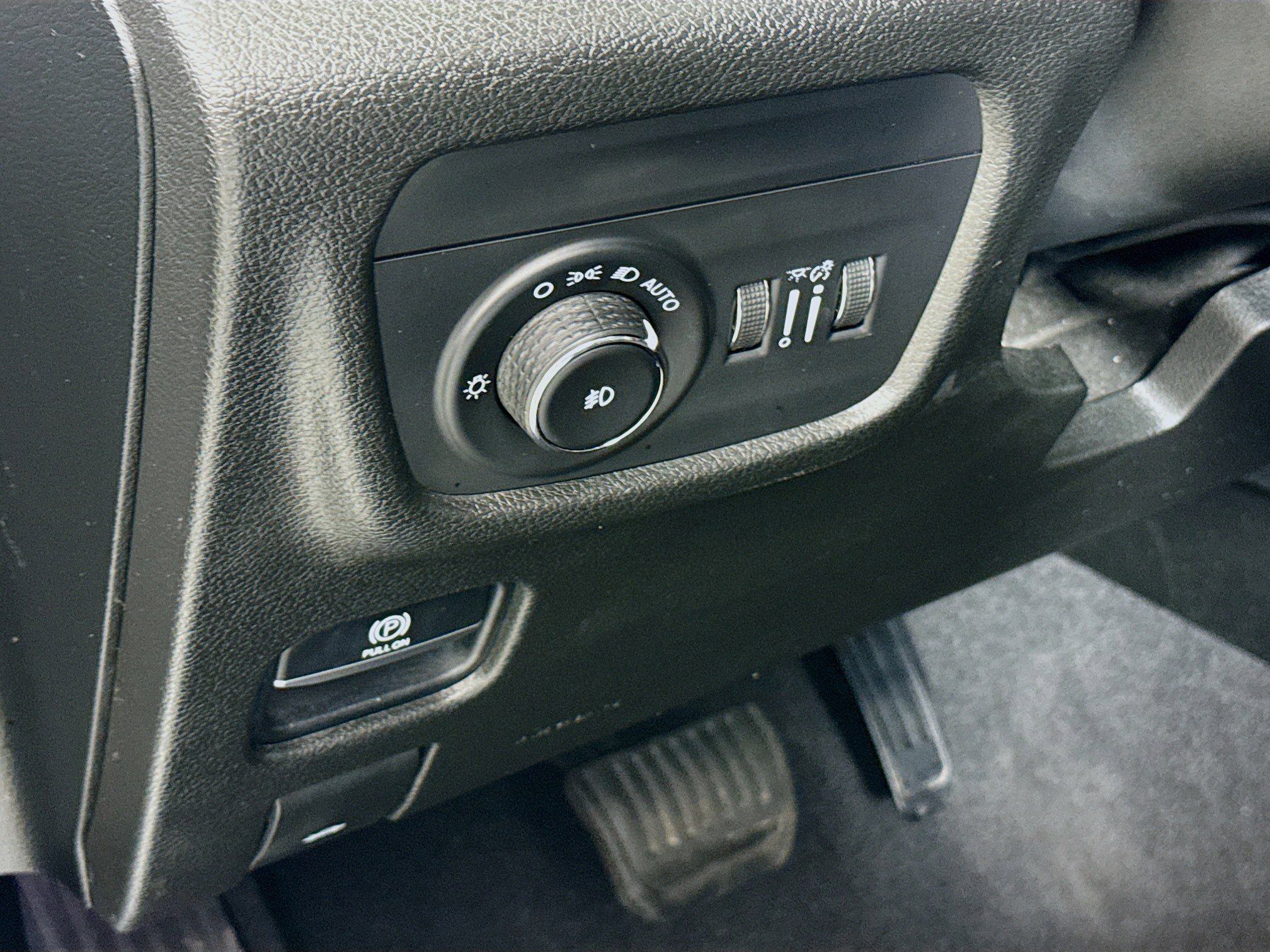 Used 2021 Jeep Grand Cherokee L Limited image 10