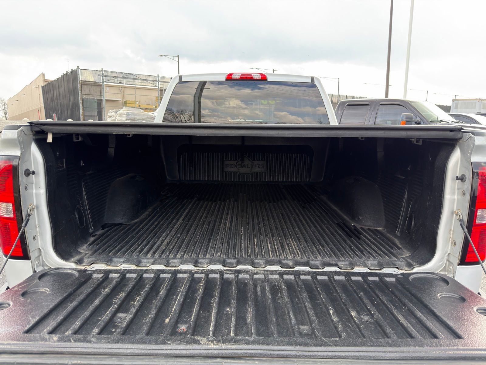 Used 2015 GMC Sierra 1500 SLE w/ SLE Value Package image 28