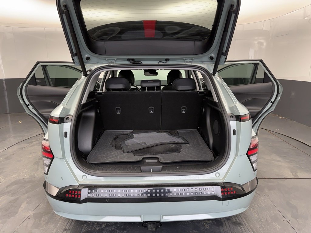 Used 2025 Hyundai Kona Limited image 7