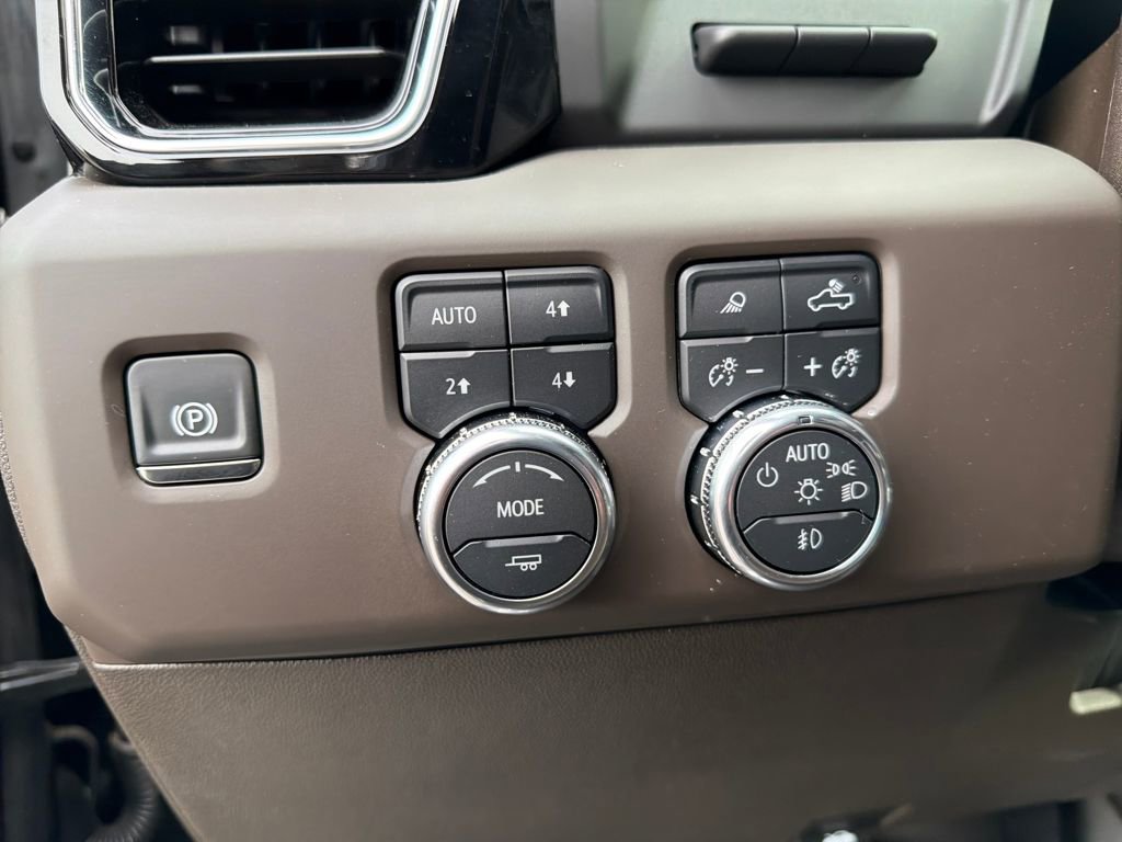 Used 2025 GMC Sierra 2500 Denali w/ Denali Reserve Package image 31