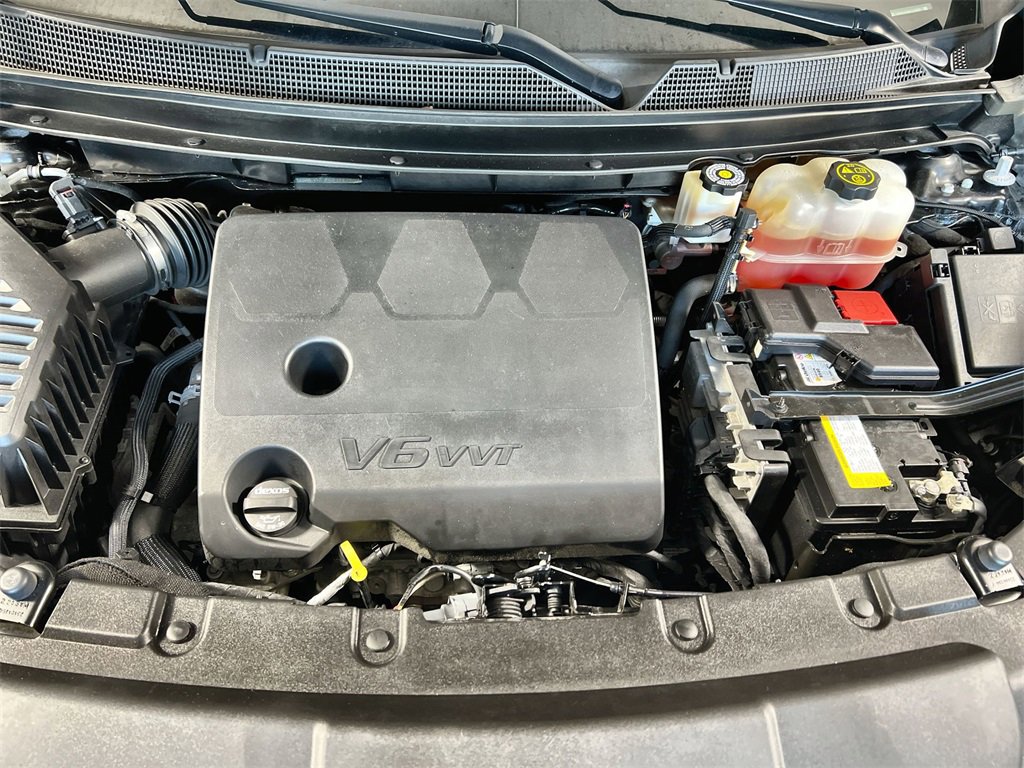 Used 2022 Chevrolet Traverse LT image 17