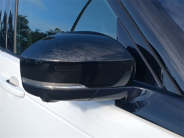 Used 2021 Land Rover Discovery S R-Dynamic image 12