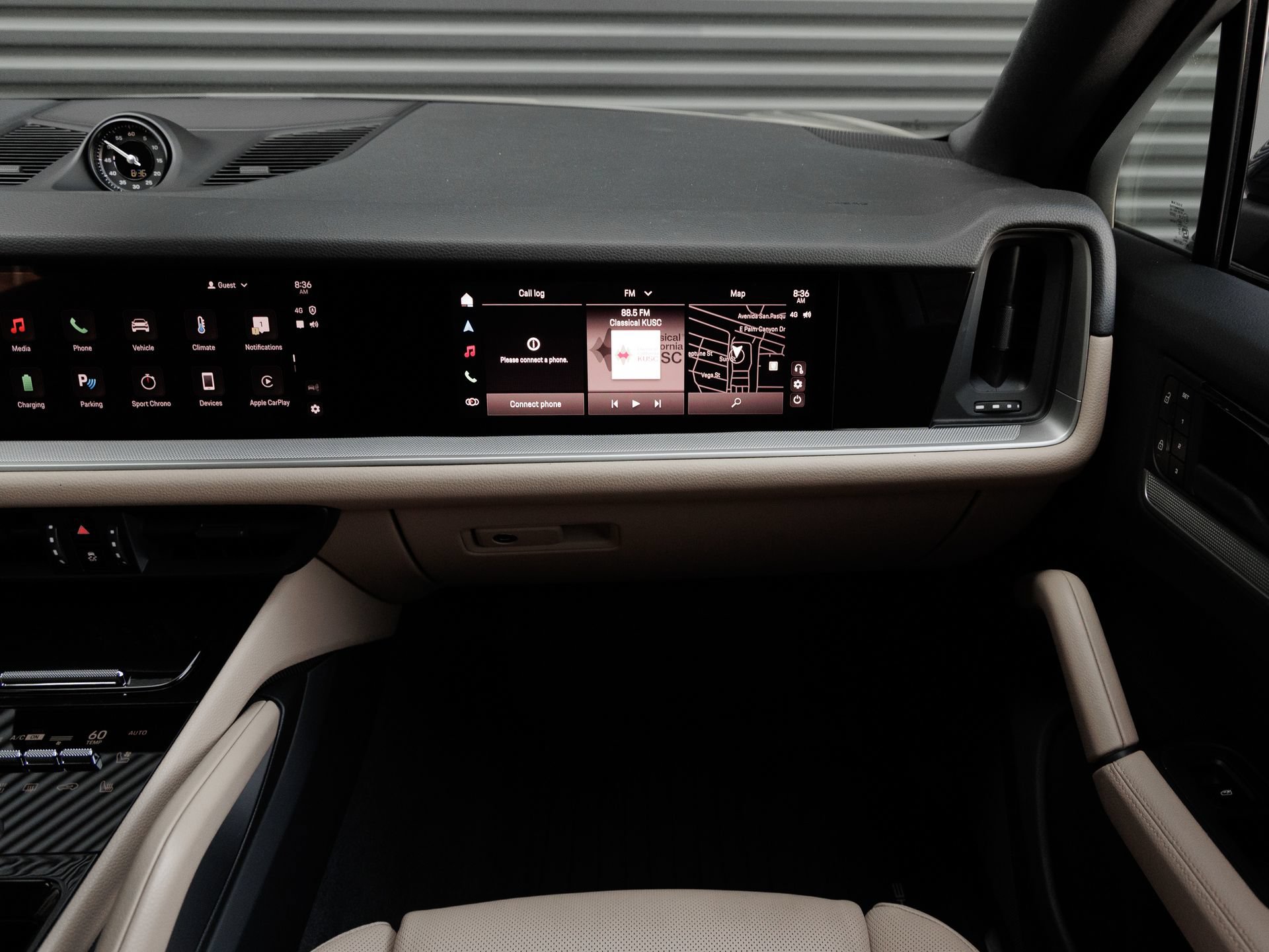 Certified 2025 Porsche Cayenne E-Hybrid Coupe AWD/4WD image 38
